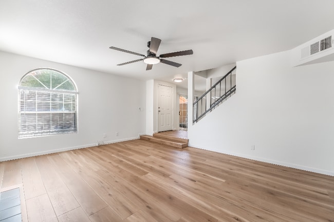 Building Photo - 2813 Misty Grove Dr