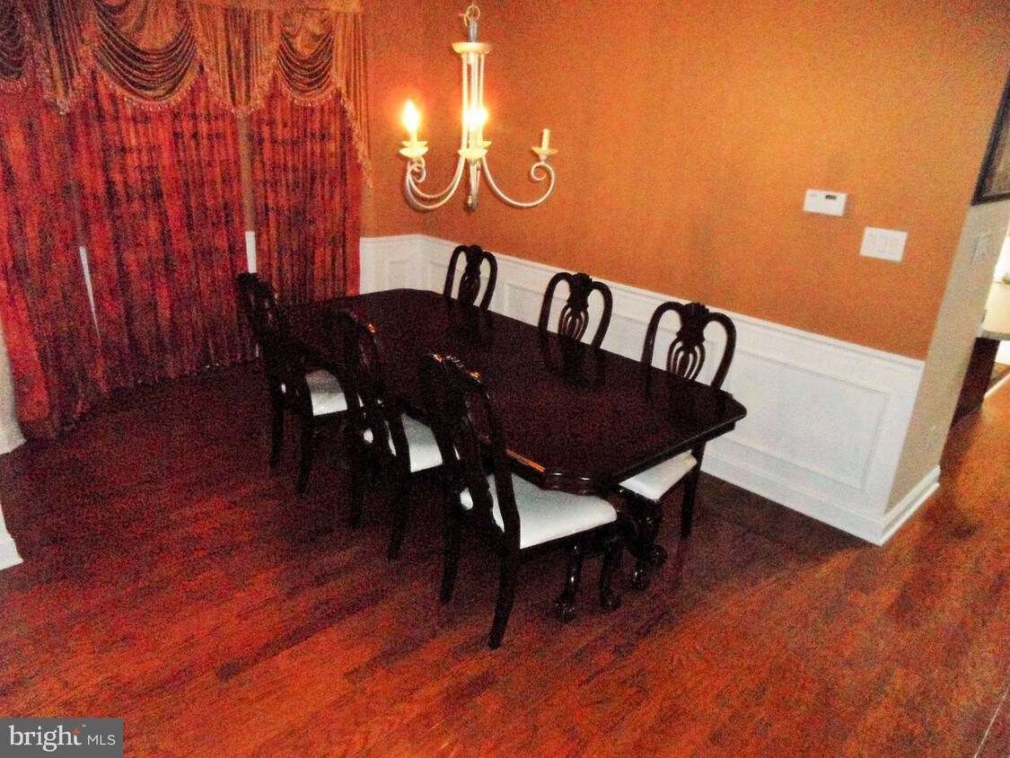 Primary Photo - 46 Valley View Dr