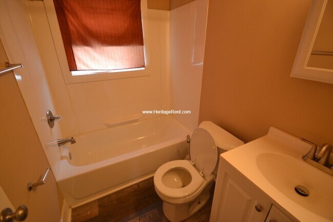 Building Photo - 2738 Shaffer Ave