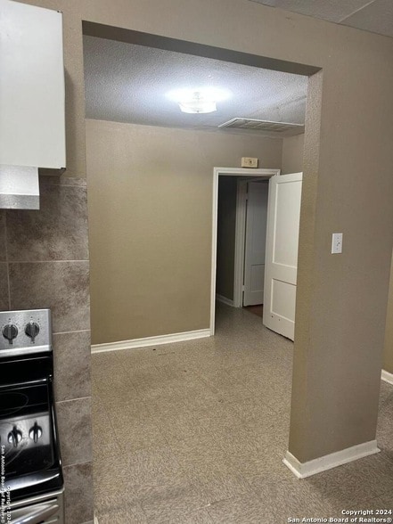 Building Photo - 1011 Alexander Hamilton Dr