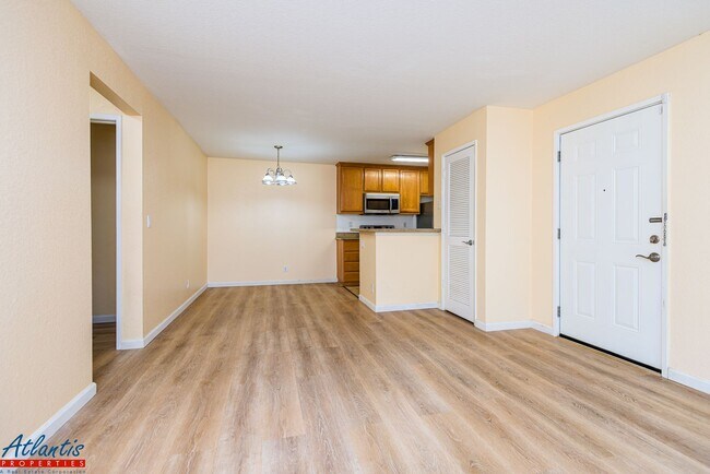 Foto del edificio - Berryessa Condo | A/C | Private Outdoor Space