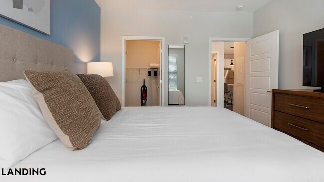 Foto del edificio - 5340 Periwinkle Hl Ave