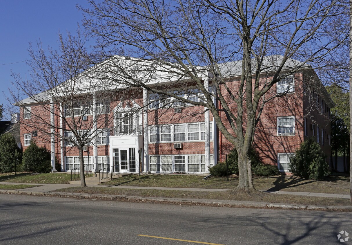 Building Photo - 515 Cleveland Ave S