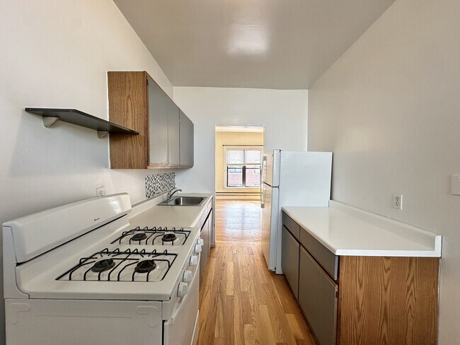 Foto del edificio - 838 W Waveland
