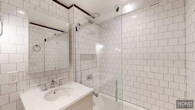 Building Photo - 21 Avenue B