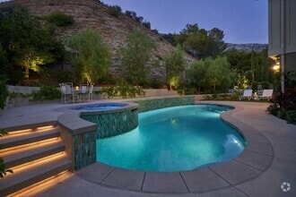 Building Photo - 6435 Innsdale Dr