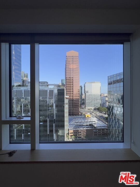 Building Photo - 889 Francisco St