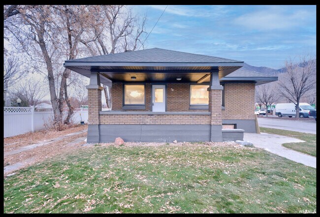 Building Photo - 76 W 200 S