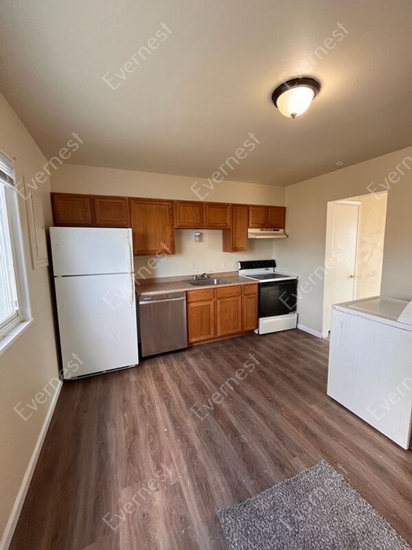 Building Photo - 24612 Berry Ave