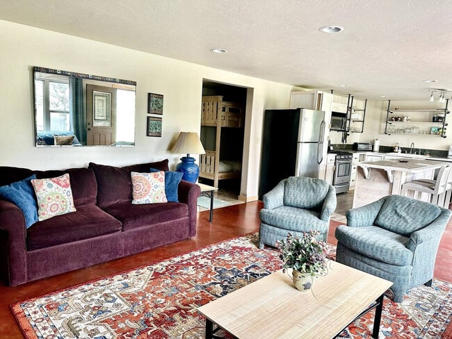 Building Photo - 783 MT-2