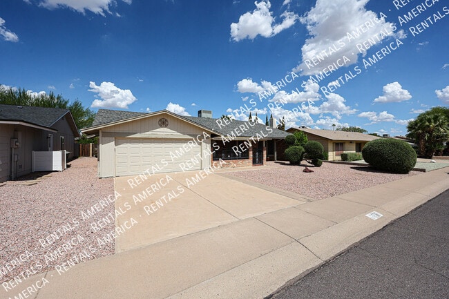 Building Photo - 4258 E Kiowa St