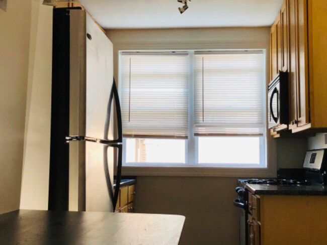 Photo - 2620 W Catalpa Ave House