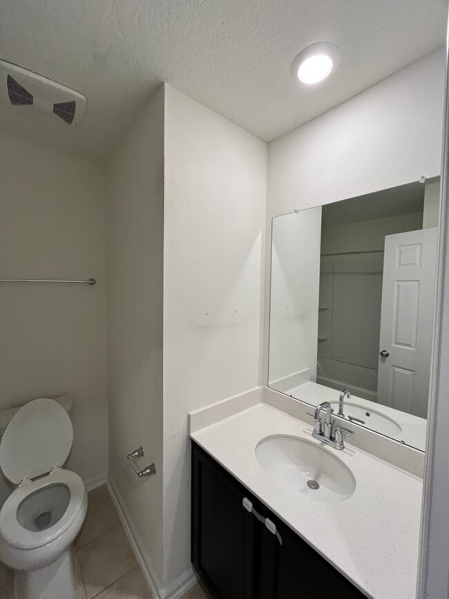 Building Photo - 9877 Fiddleback Ln