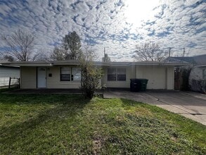 Building Photo - 5818 Glenhurst Dr