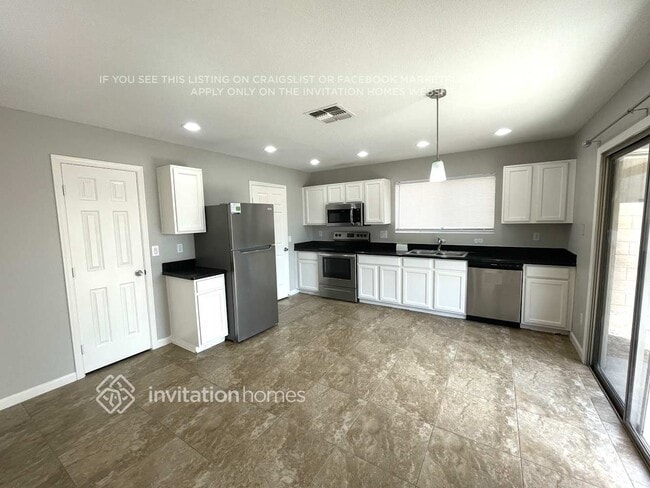 Foto del edificio - 1429 S Crossbow Ct