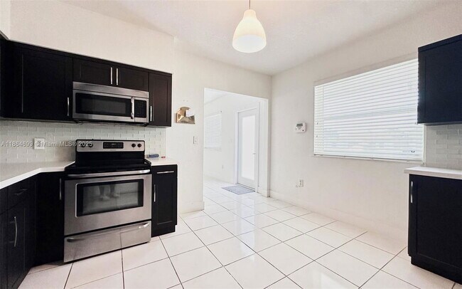 Foto del edificio - 7222 SW 34th St