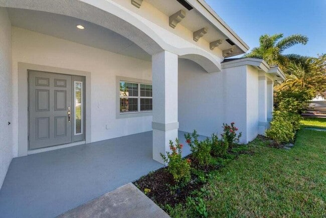 Photo - 5996 NW Baynard Dr House