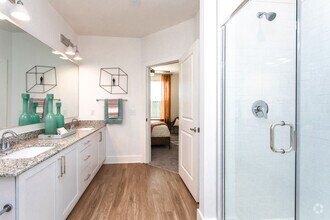 1BR, 1BA - 799SF - The Ivy at Ariston