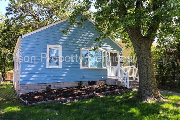 Primary Photo - 6833 Woodmar Ave