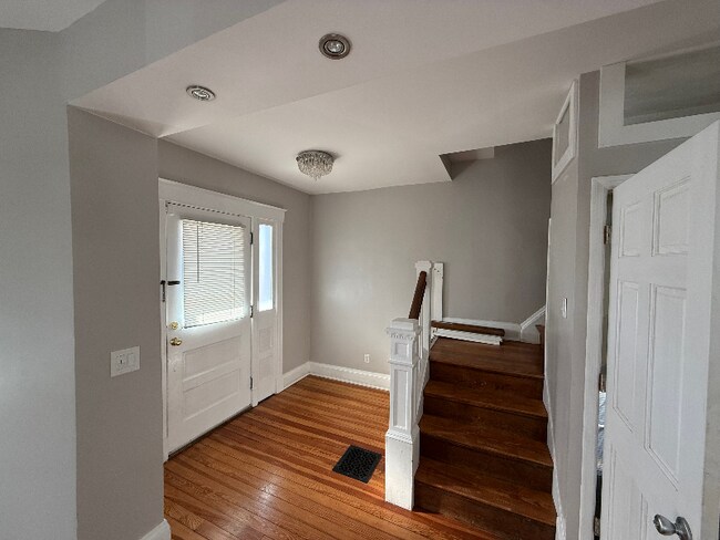 Foto del edificio - 4012 Gilmore Ave