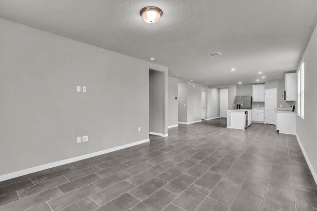 Foto del edificio - Available on July 10th! Modern Energy-Efficient Home in Gated Cagan Crossing