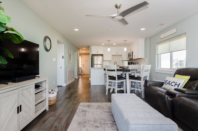 Building Photo - 201 Carolina Beach Ave S