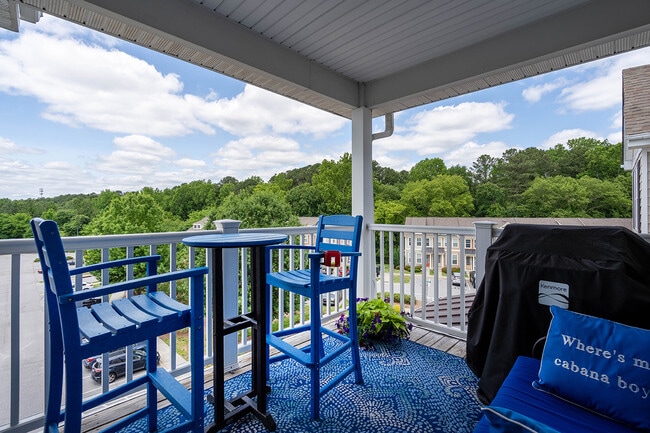 Building Photo - 1401 Coopers Hill Dr