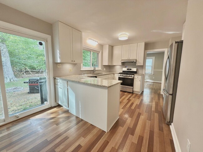 Foto del edificio - SINGLE FAMILY HOME.
