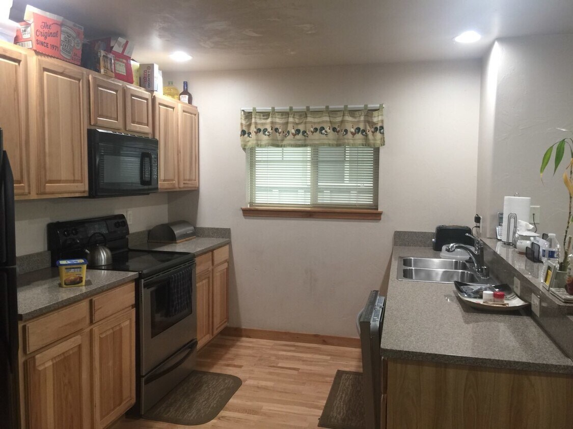 Foto principal - 3080 Catkin Lane