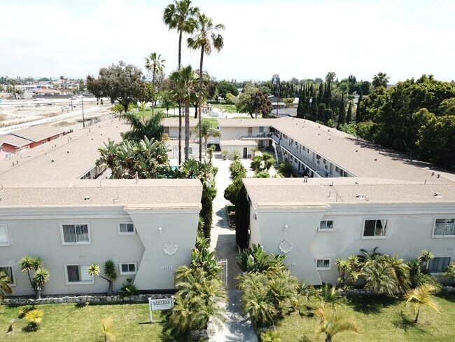 Ashtree Apartments Westminster Ca Apartments Com Ashtree Apartments Westminster Ca Apartments Com