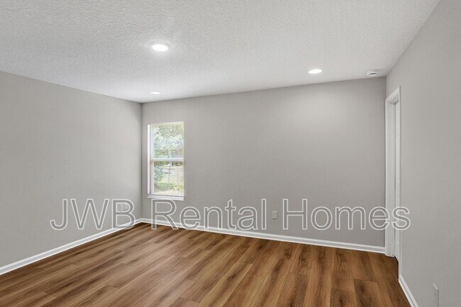 Foto del edificio - 9005 6th Ave