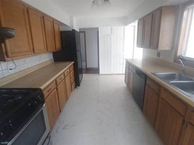 Foto del edificio - 3 br, 2 bath House - 37924 N Watts Ave