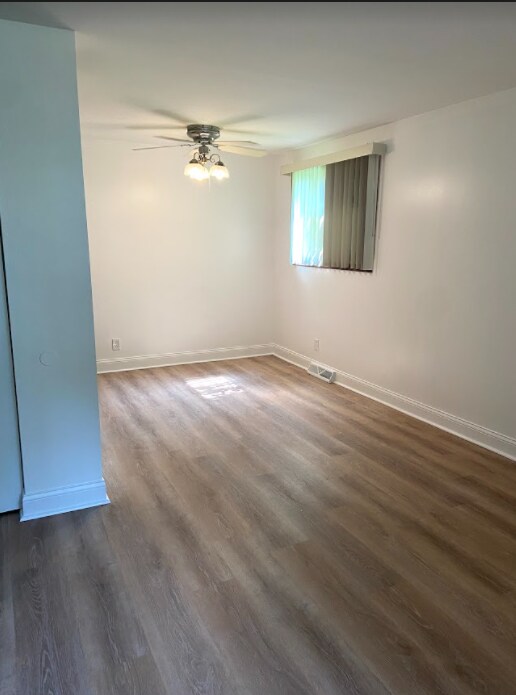 Foto del edificio - 3857 Edgemoor Pl Ne