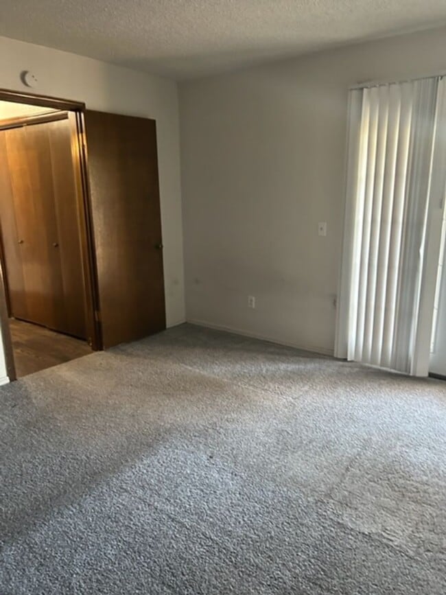 Building Photo - 248 Willoway Dr