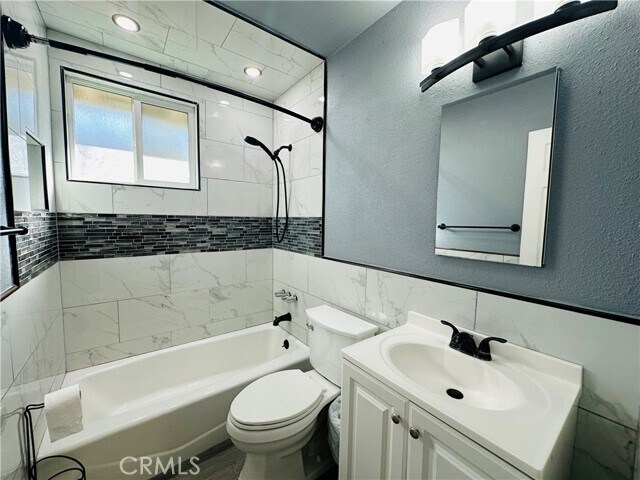 Foto del edificio - 761 N L St