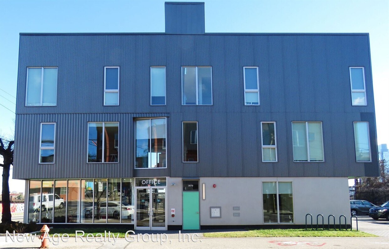 Foto principal - 3070 Spring Garden St