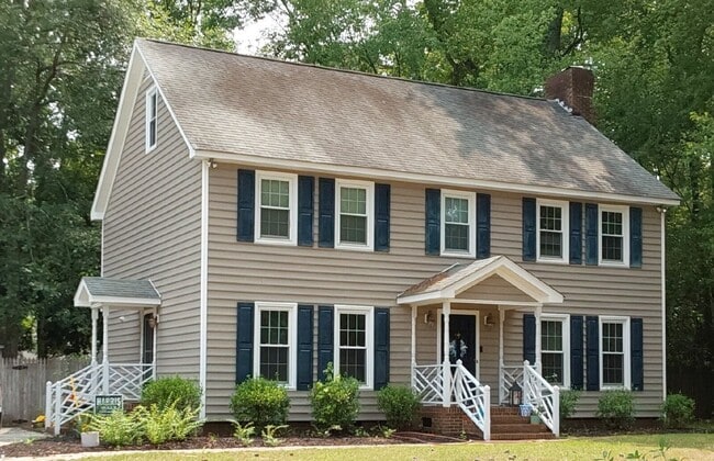 Building Photo - 605 Winstead Rd
