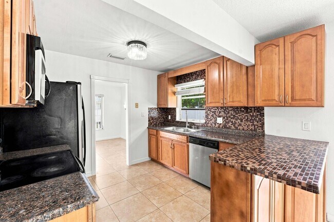 Building Photo - 3310 NW 90th Ave
