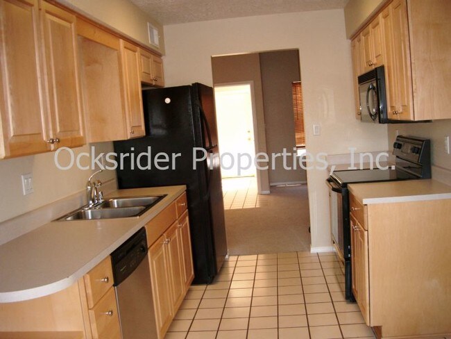 Foto del edificio - 9409 Bent Rd NE