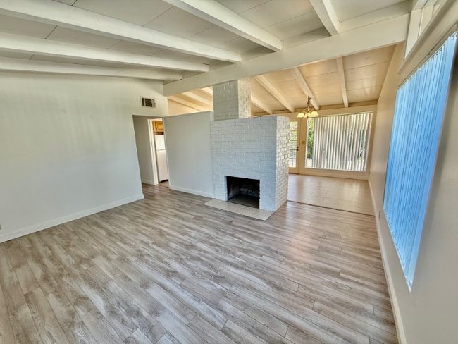 Building Photo - 1356 Torrance Ave