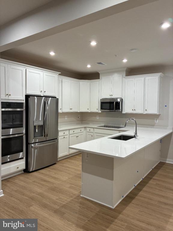 Foto del edificio - 1014 Mays Ln