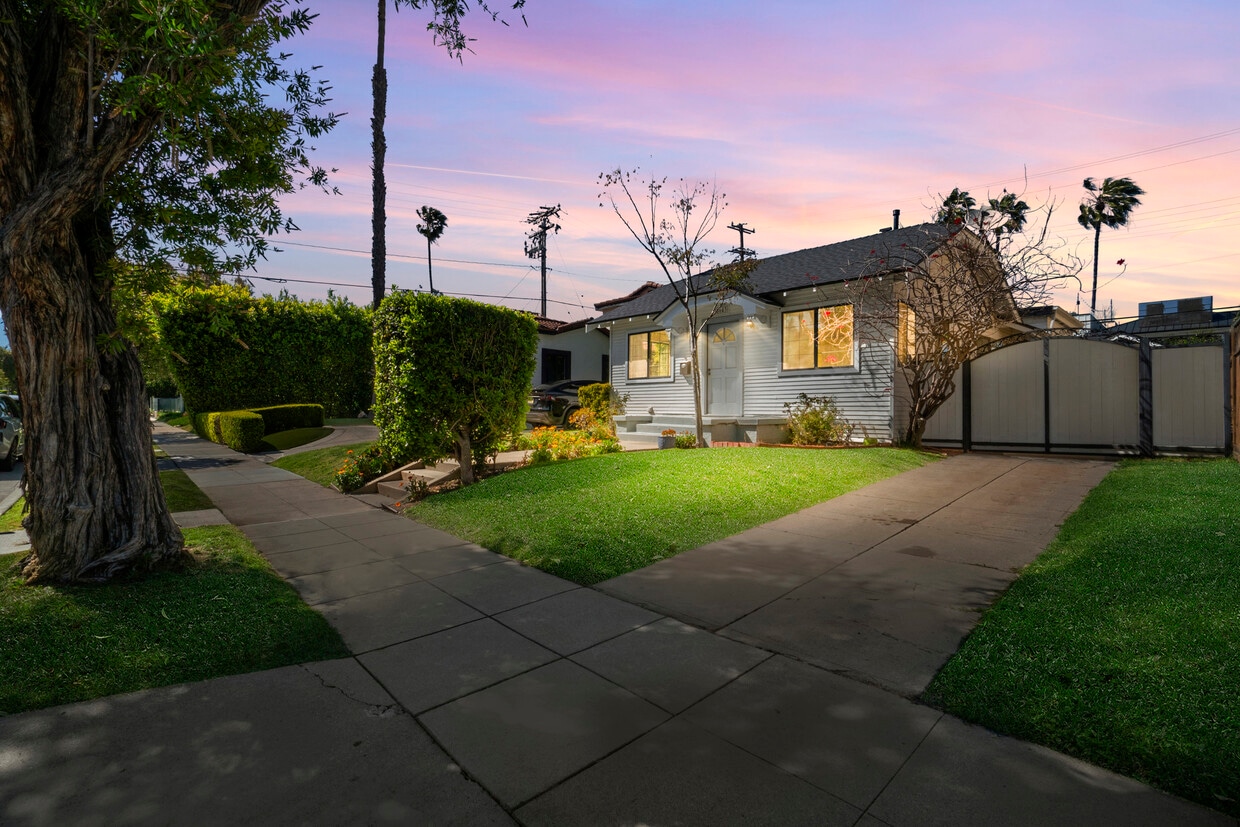 Foto principal - 8643 Clifton Way