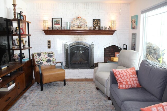 Building Photo - 32 Bellview Ave