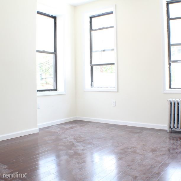 Foto del edificio - 702 Fairview Ave