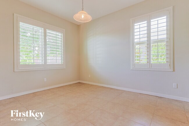 Foto del edificio - 20392 N Mac Neil St