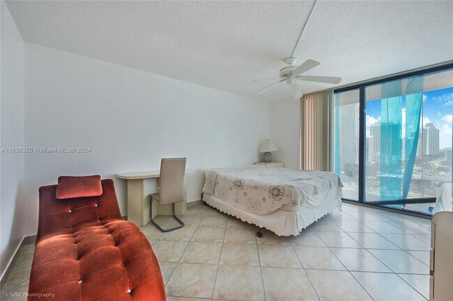 Foto del edificio - 210 174th St