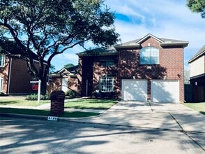Building Photo - 5739 Henniker Dr