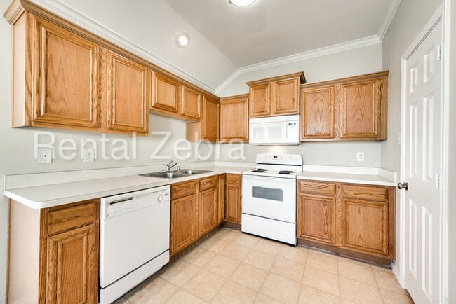 Foto del edificio - 1626 Emily Ln