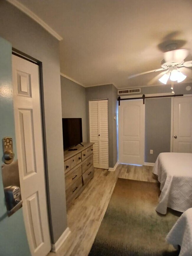 Foto del edificio - 7500 N Ocean Blvd