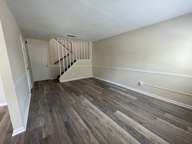 Foto del edificio - Town House For Rent